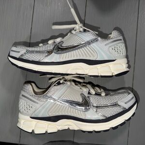 Nike Metallic Silver and Cream Running Shoes
